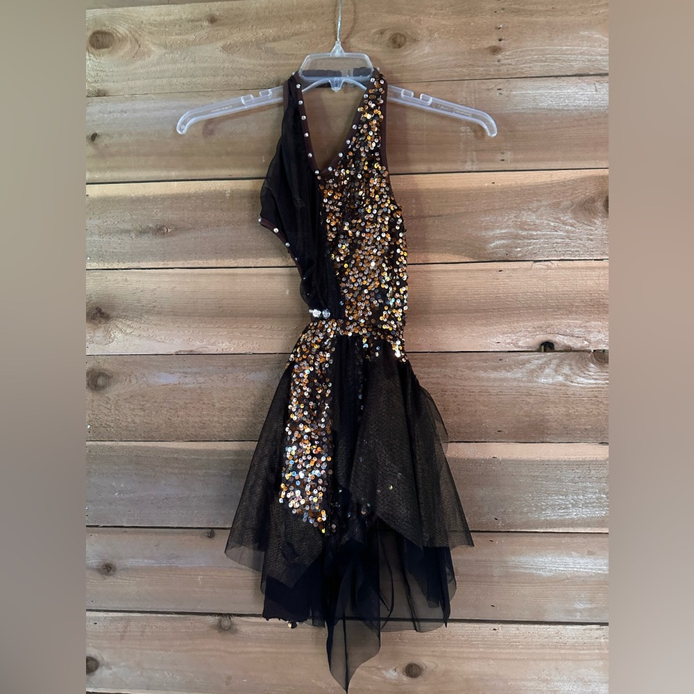 Dance costume